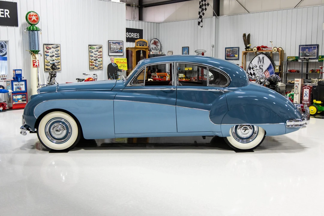 1960 Jaguar Mark VII & VIII & IX - Image 19 of 31