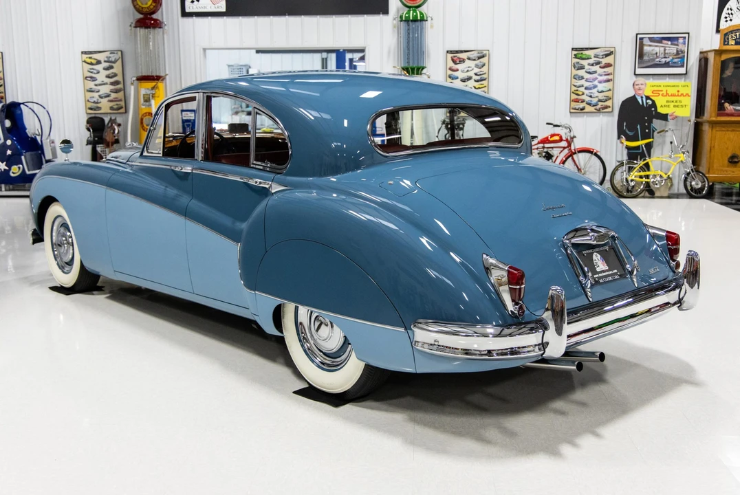 1960 Jaguar Mark VII & VIII & IX - Image 27 of 31