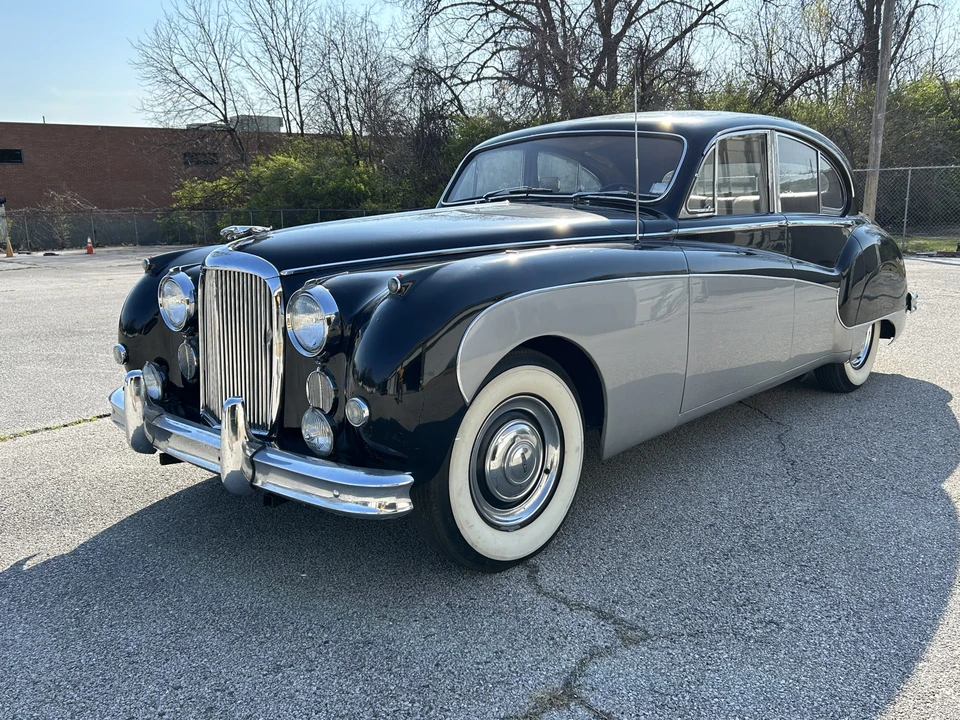 1960 Jaguar Mark VII & VIII & IX - Image 25 of 31