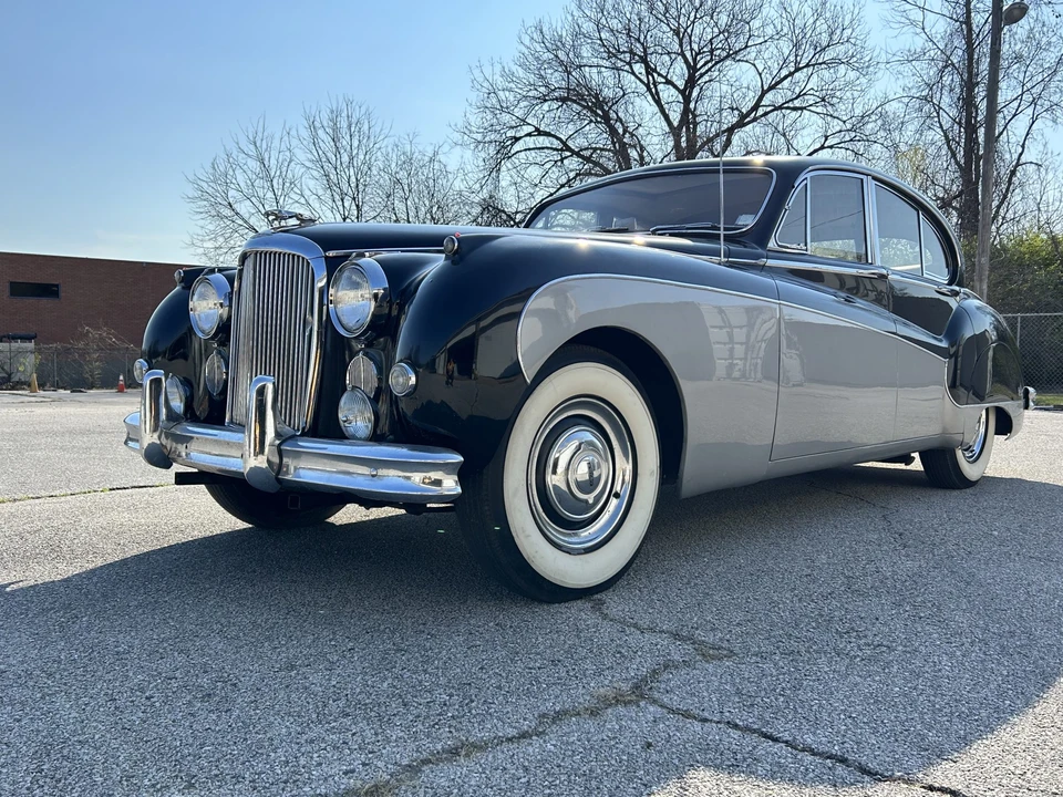 1960 Jaguar Mark VII & VIII & IX - Image 24 of 31