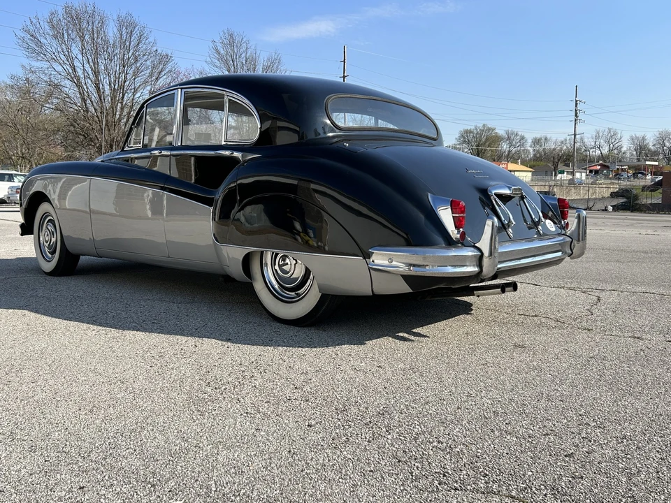1960 Jaguar Mark VII & VIII & IX - Image 20 of 31
