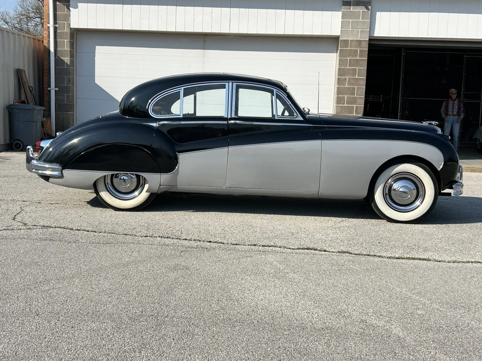 1960 Jaguar Mark VII & VIII & IX - Image 12 of 31
