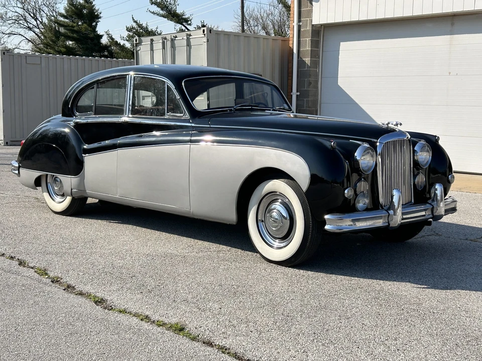 1960 Jaguar Mark VII & VIII & IX - Image 10 of 31