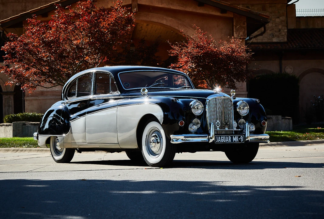 1960 Jaguar Mark VII & VIII & IX - Image 13 of 31