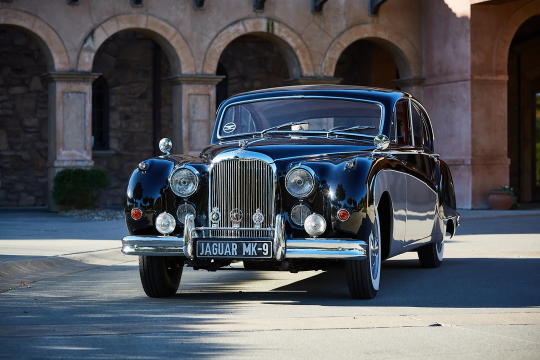 1960 Jaguar Mark VII & VIII & IX - Image 5 of 31