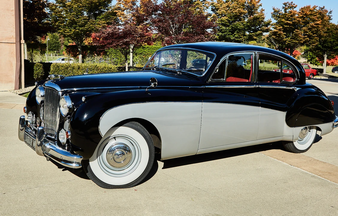 1960 Jaguar Mark VII & VIII & IX - Image 2 of 31