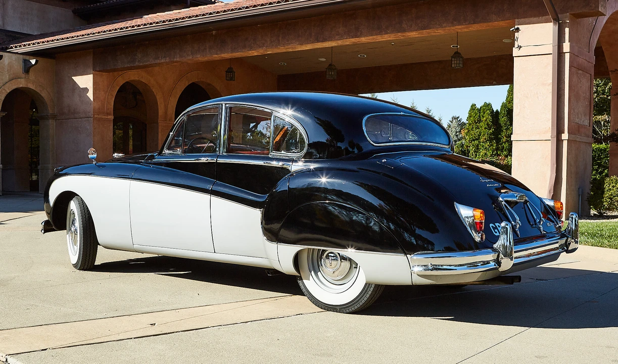 1960 Jaguar Mark VII & VIII & IX - Image 27 of 31