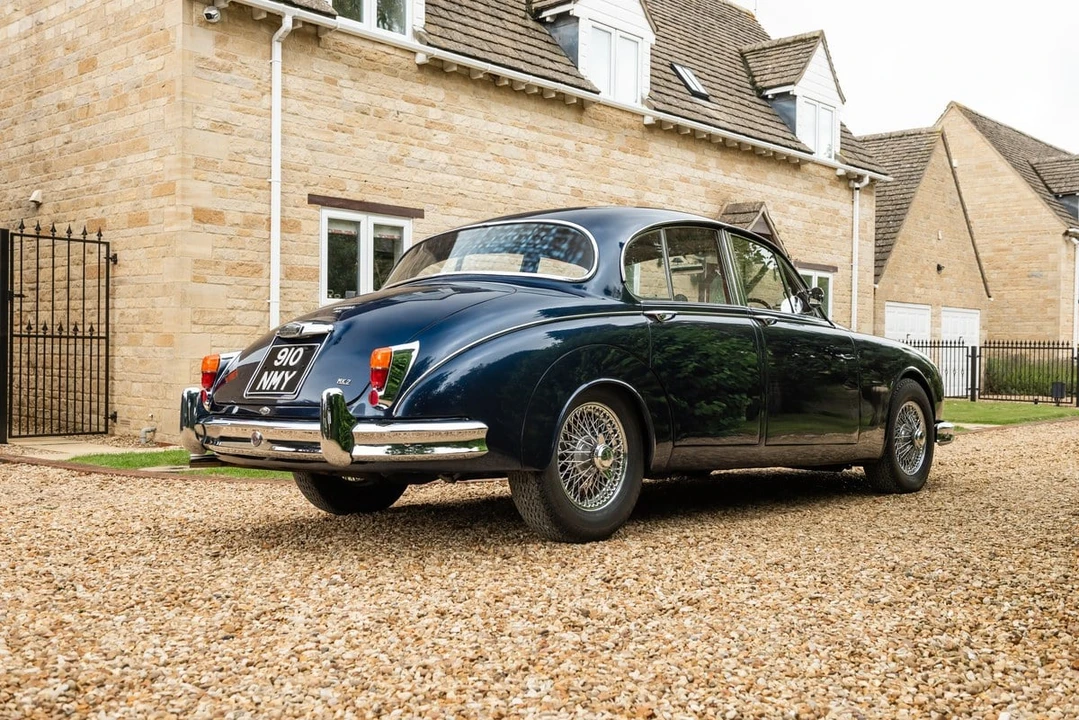 1960 Jaguar Mark II - Image 9 of 30