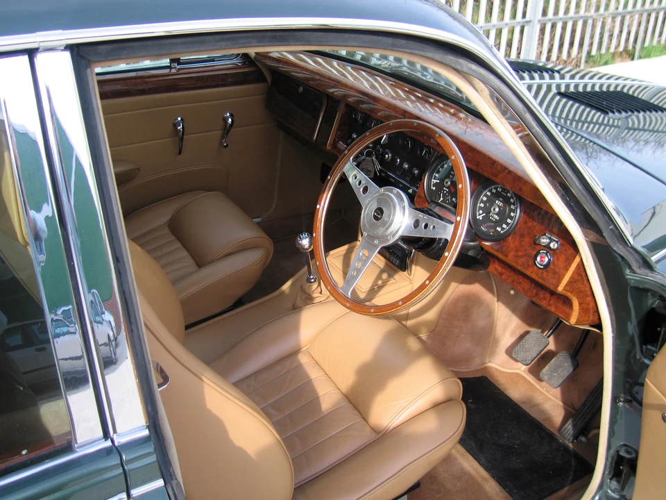 1960 Jaguar Mark II - Image 2 of 3