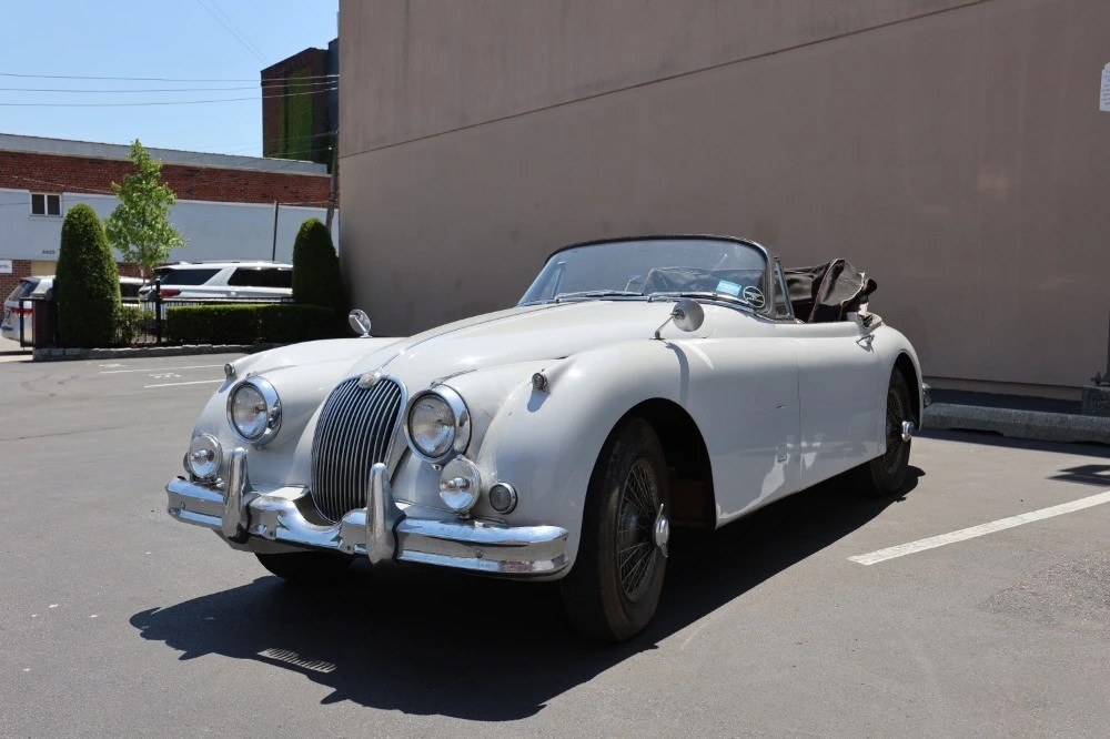1960 Jaguar XK150 - Image 2 of 7