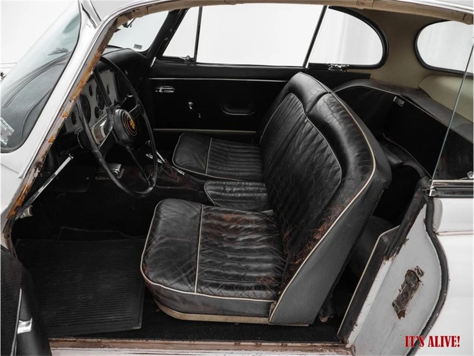 1960 Jaguar XK150 - Image 25 of 31