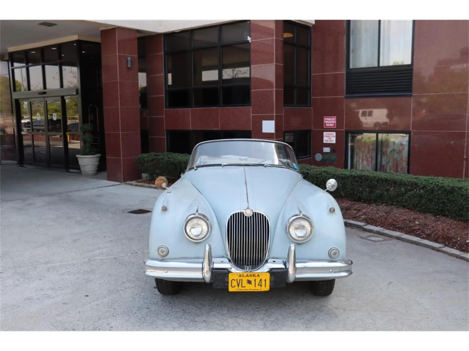 1960 Jaguar XK150 - Image 2 of 7