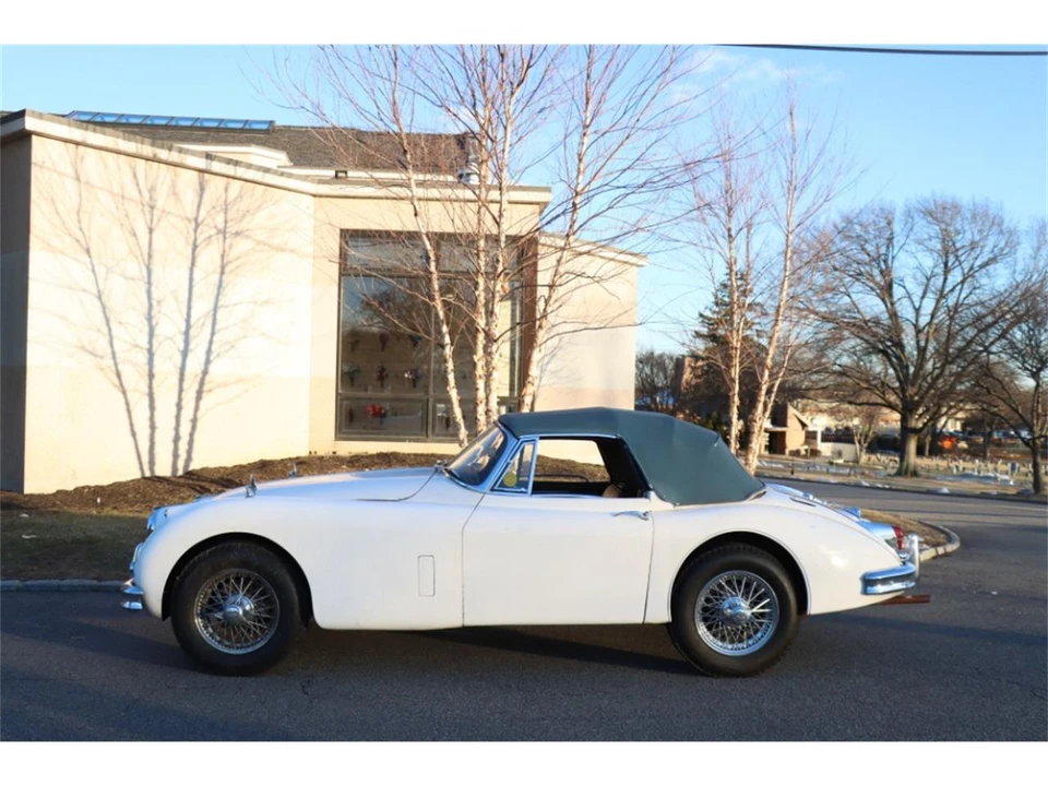 1960 Jaguar XK150 - Image 4 of 8
