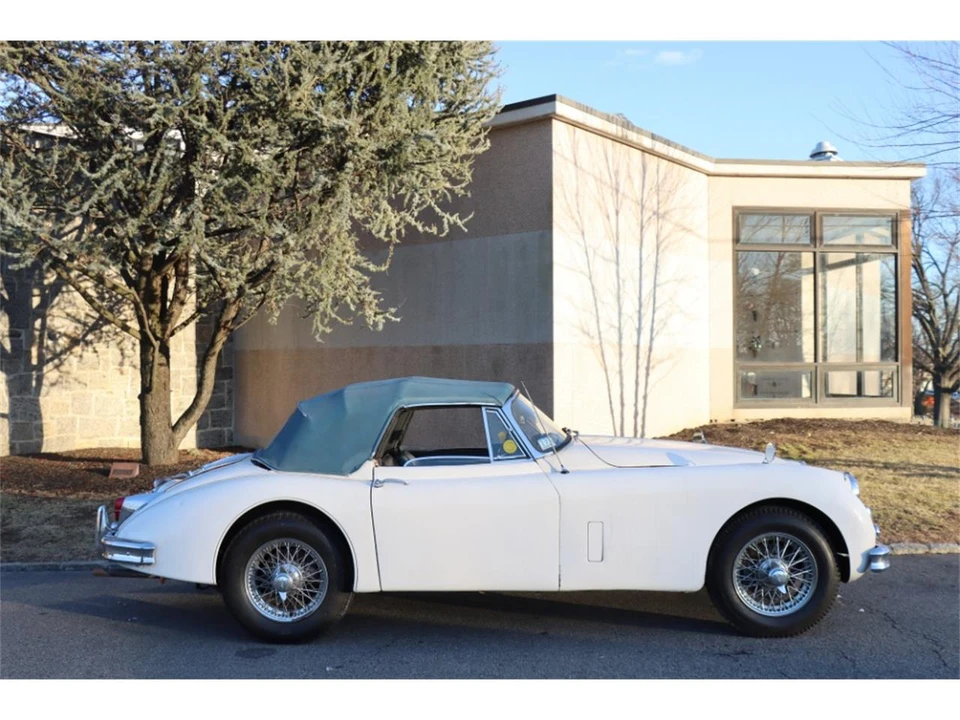 1960 Jaguar XK150 - Image 3 of 8