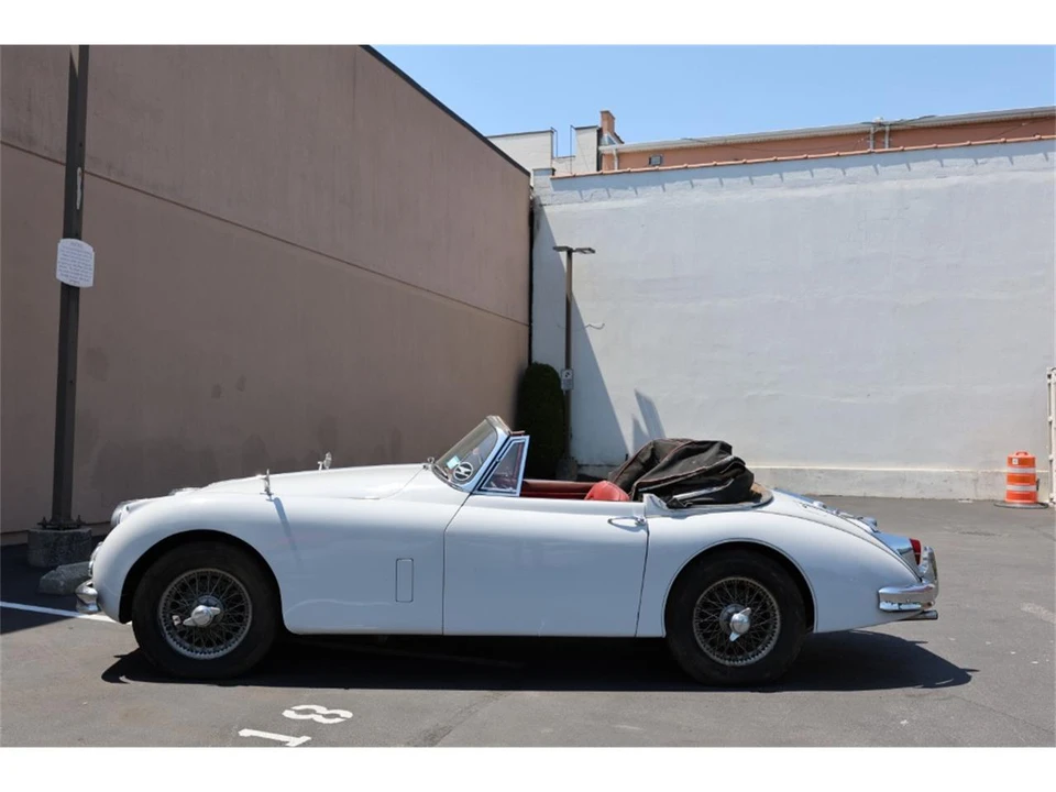 1960 Jaguar XK150 - Image 4 of 7