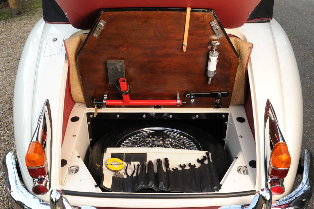 1960 Jaguar XK150 DHC Drophead - Image 2 of 28