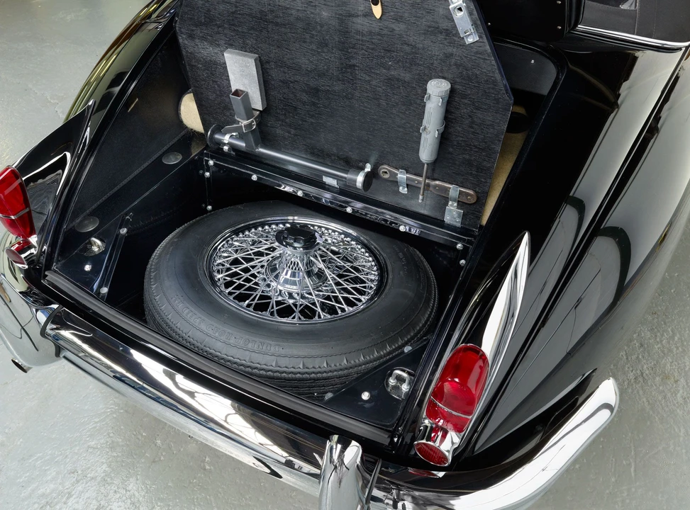 1960 Jaguar XK150 DHC Drophead - Image 7 of 14