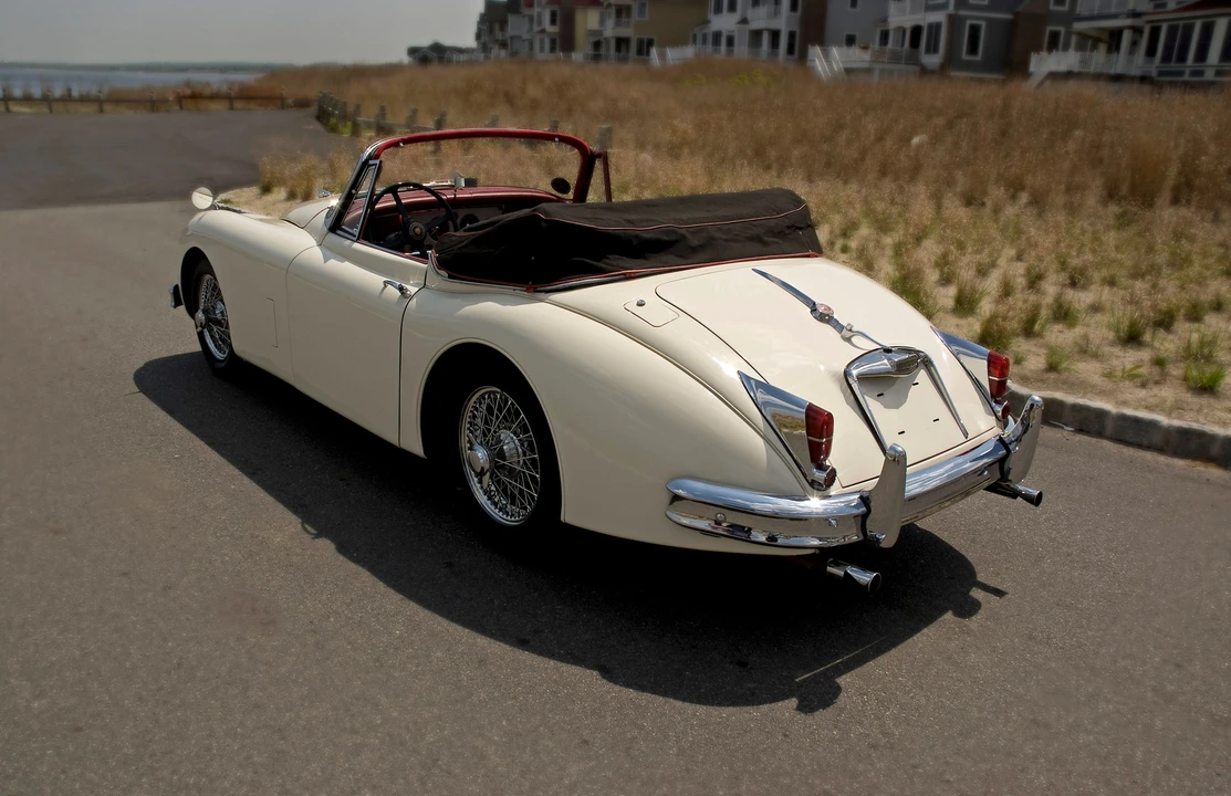 1960 Jaguar XK150 DHC Drophead - Image 2 of 7