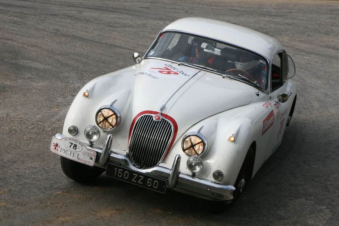 1960 Jaguar XK150 S - Image 2 of 5