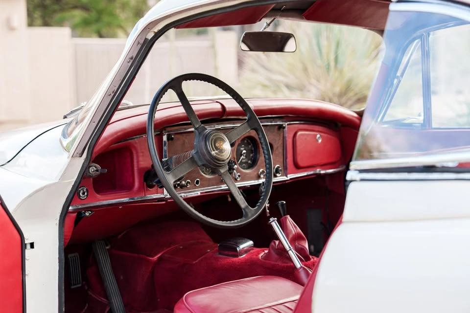 1960 Jaguar XK150 - Image 8 of 20