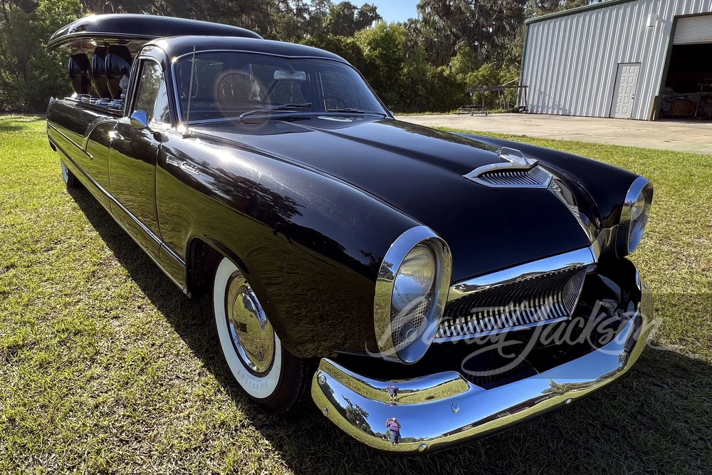 1960 Kaiser - Image 5 of 31