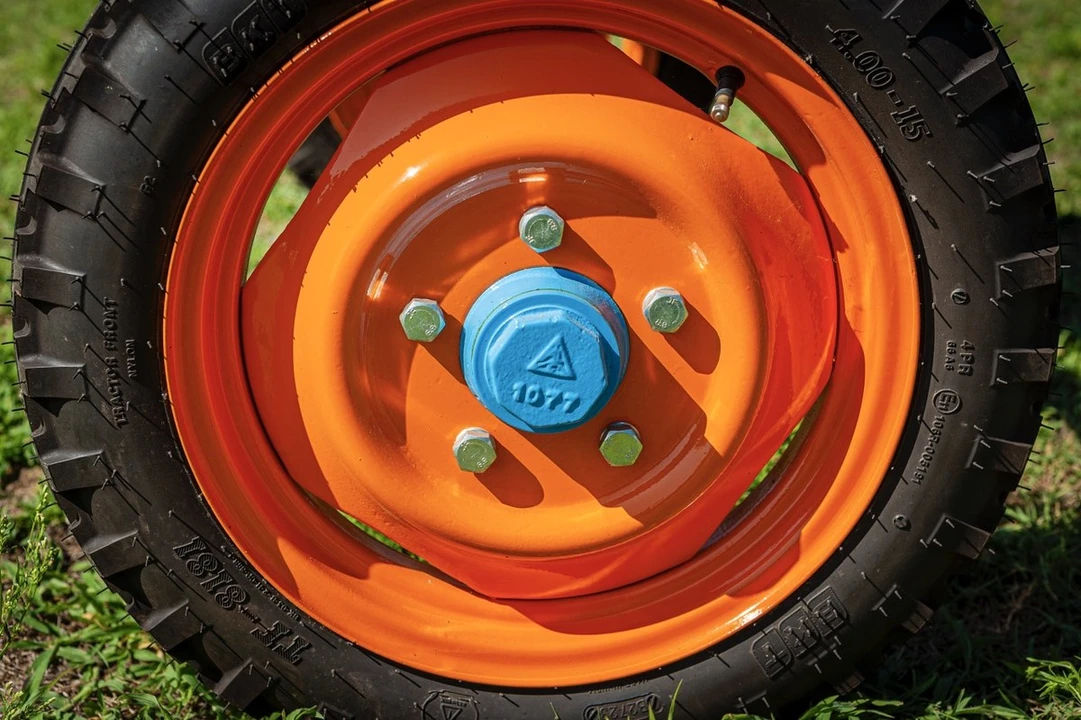 1960 Lamborghini Tractors - Image 17 of 30