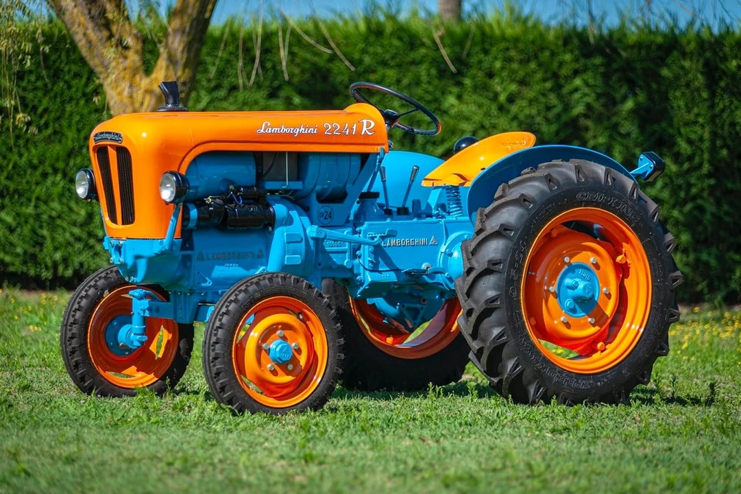 1960 Lamborghini Tractors - Image 3 of 30