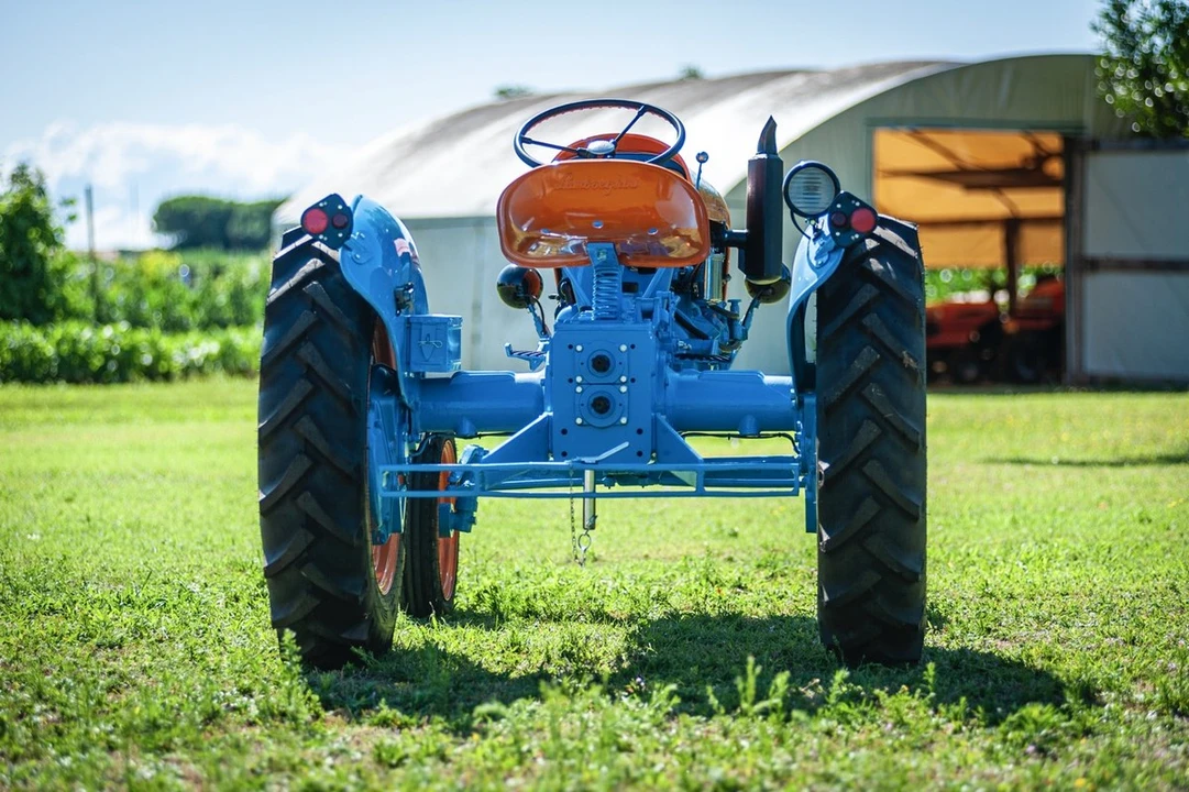 1960 Lamborghini Tractors - Image 9 of 30