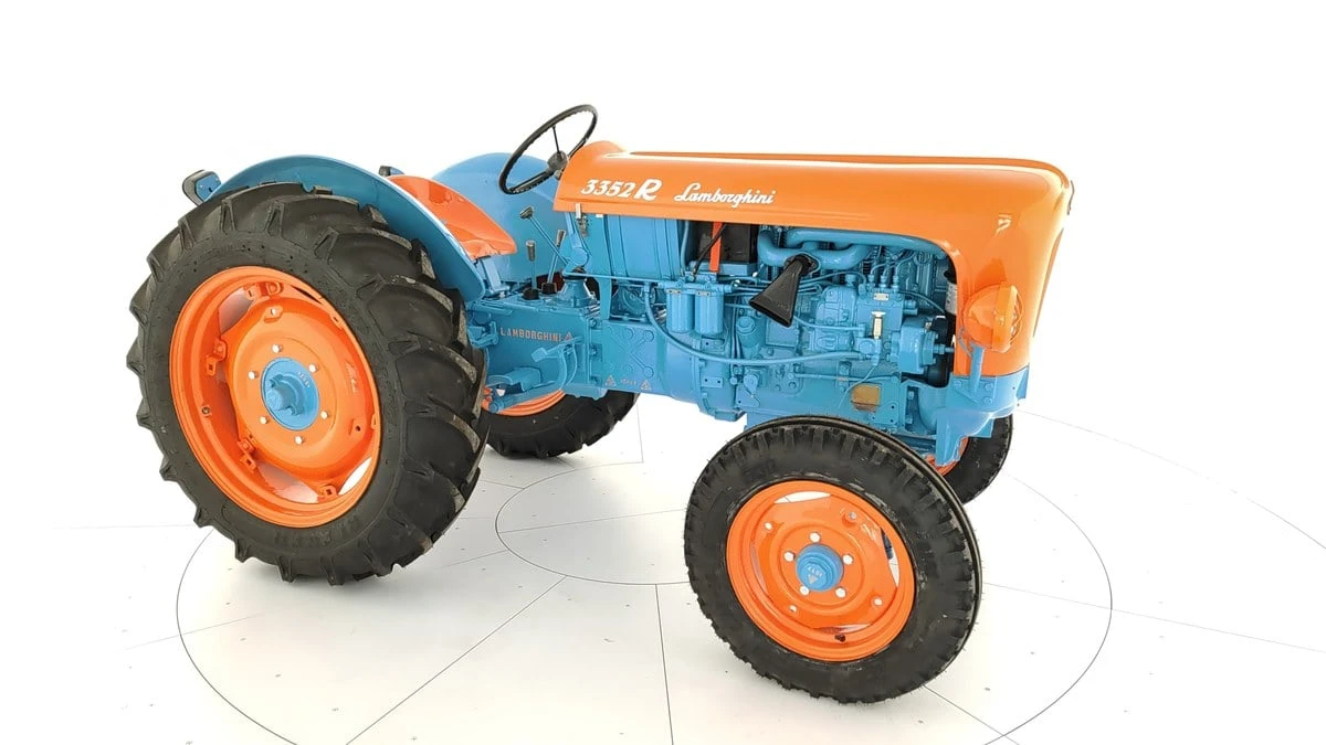 1960 Lamborghini Tractors - Image 2 of 30