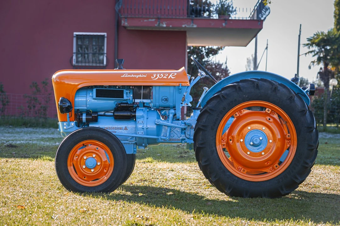 1960 Lamborghini Tractors - Image 11 of 30