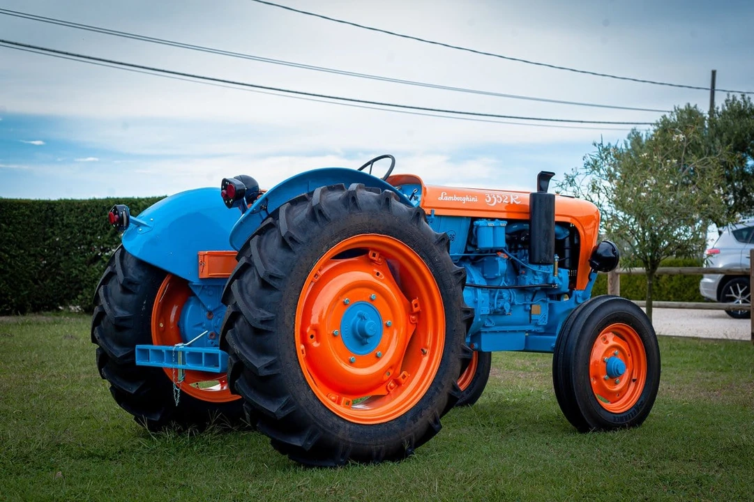 1960 Lamborghini Tractors - Image 4 of 30