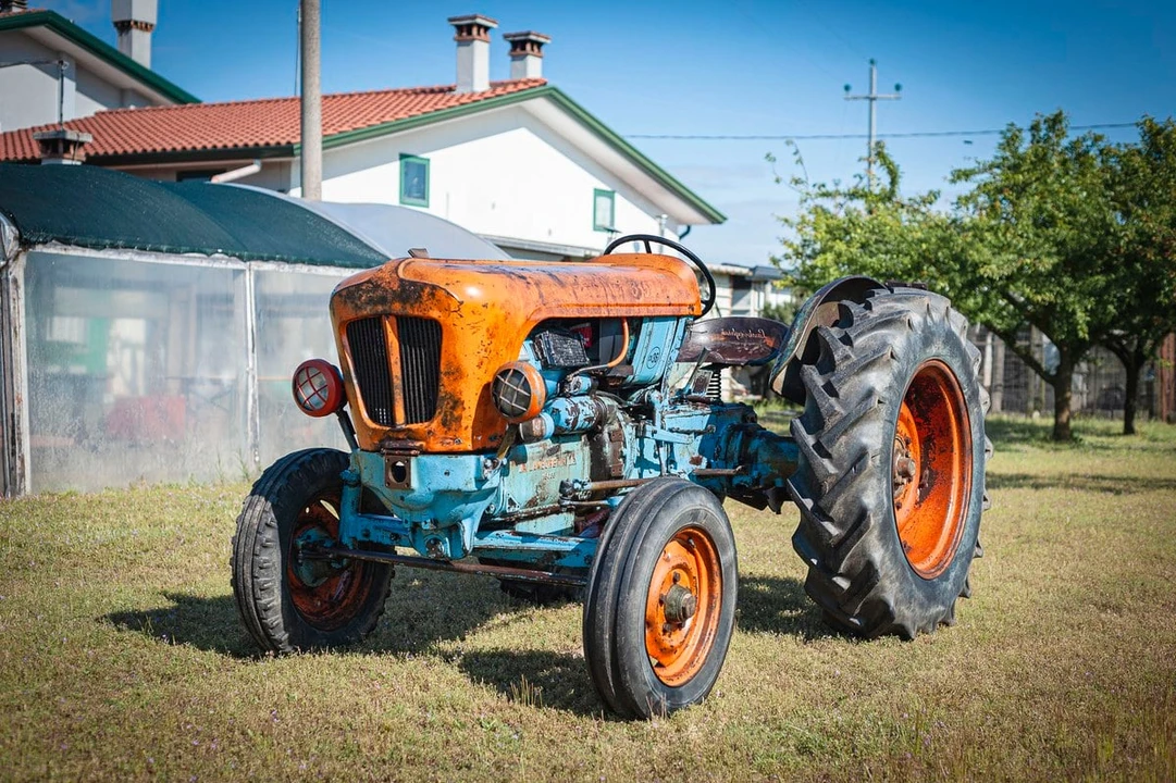 1969 Lamborghini Tractors - Image 3 of 30
