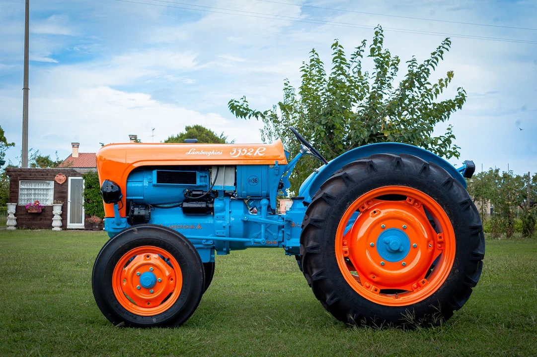 1960 Lamborghini Tractors - Image 7 of 30