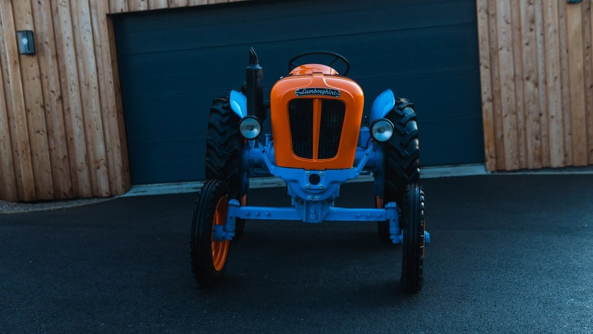 1960 Lamborghini Tractors - Image 2 of 30