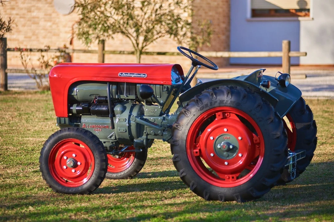 1960 Lamborghini Tractors - Image 9 of 31