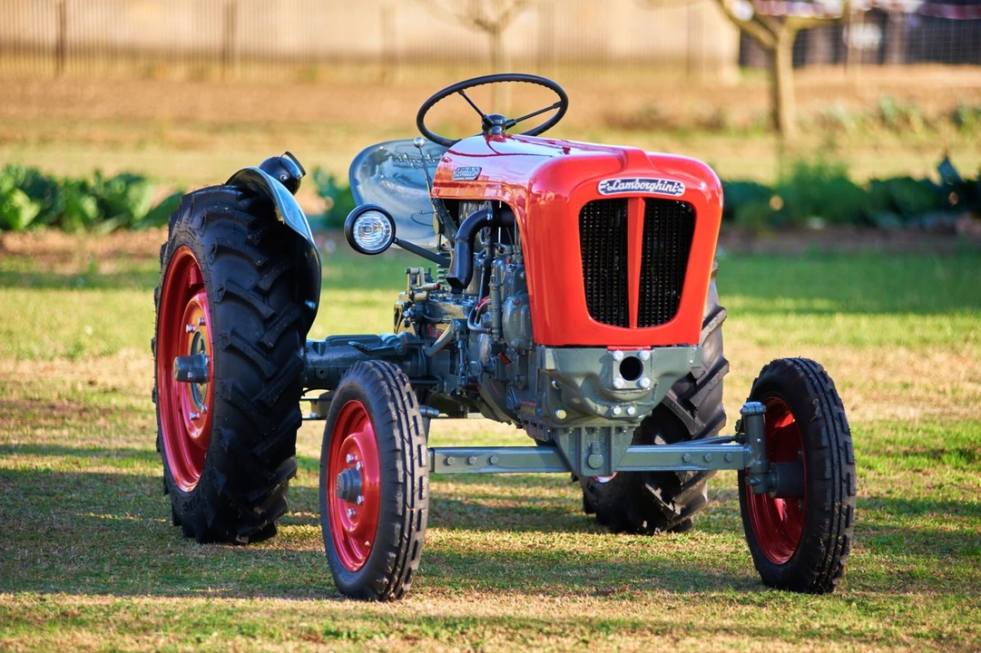 1960 Lamborghini Tractors - Image 2 of 31