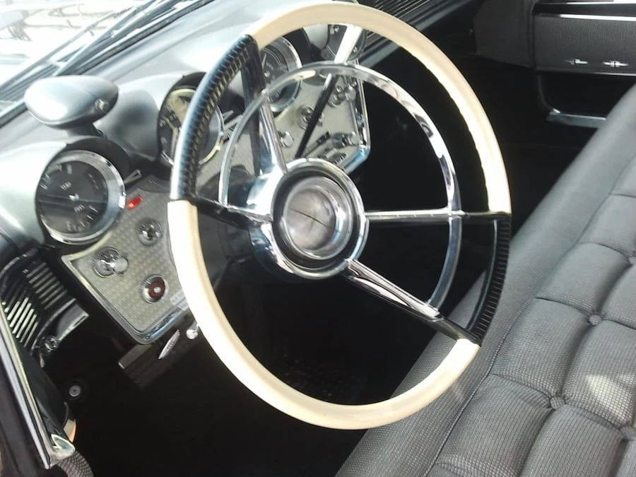 1960 Lincoln Continental 3rd Gen - Image 2 of 5