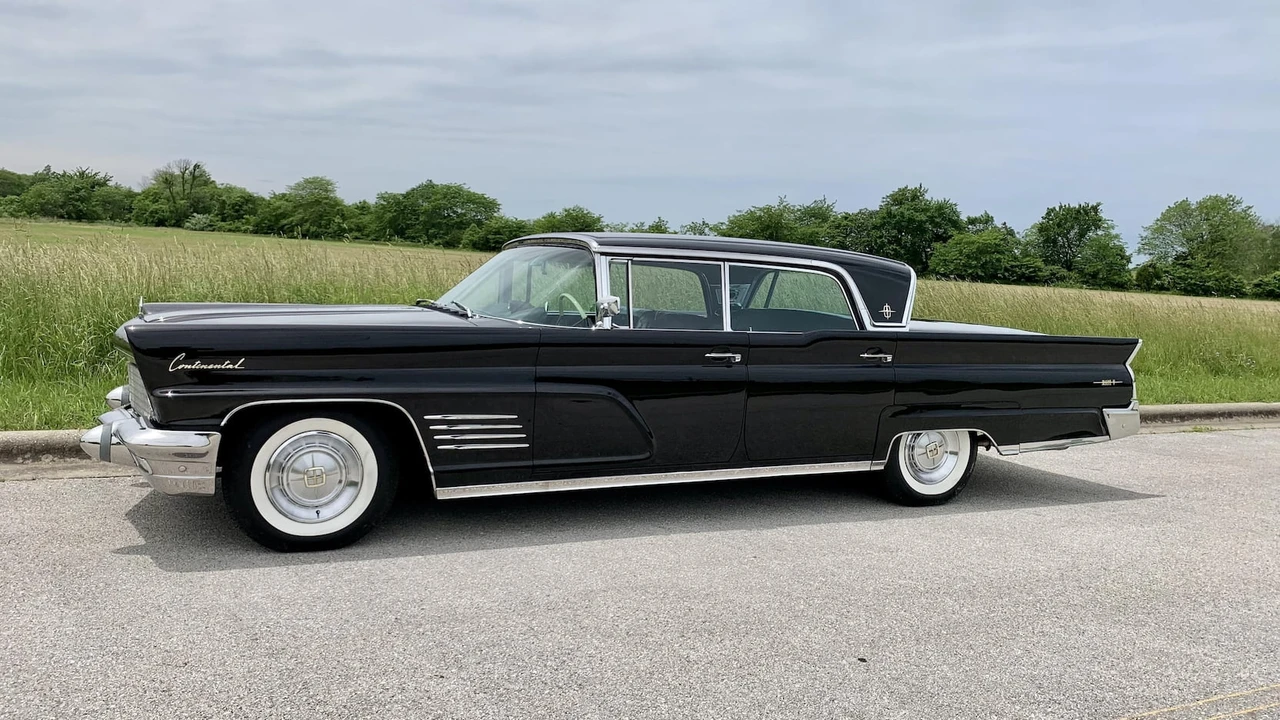 1960 Lincoln Continental 3rd Gen - Image 5 of 5
