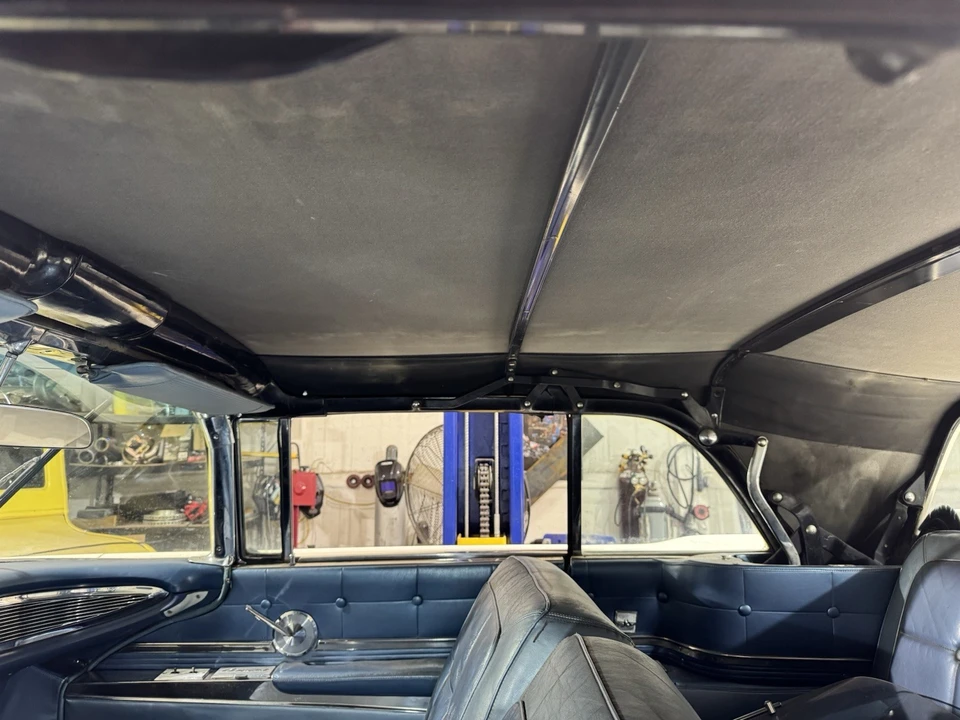 1960 Lincoln Continental 3rd Gen - Image 24 of 31