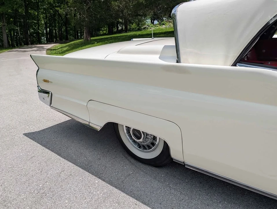 1960 Lincoln Continental 3rd Gen - Image 12 of 20