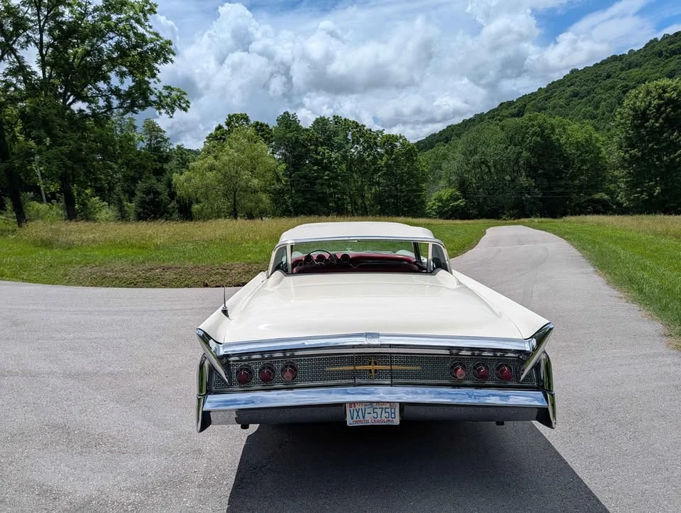 1960 Lincoln Continental 3rd Gen - Image 10 of 20