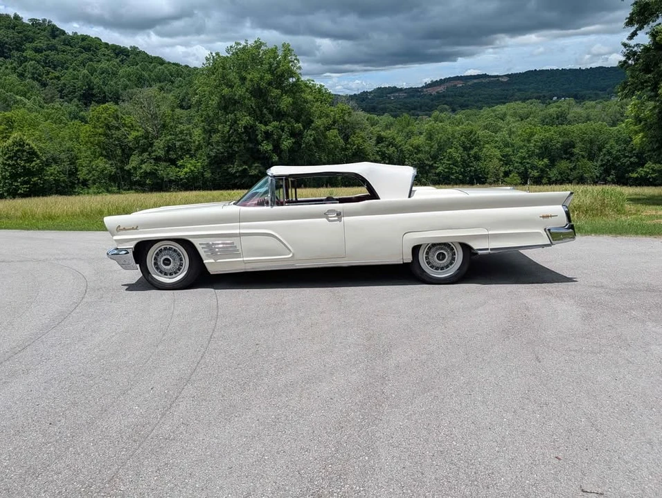 1960 Lincoln Continental 3rd Gen - Image 8 of 20