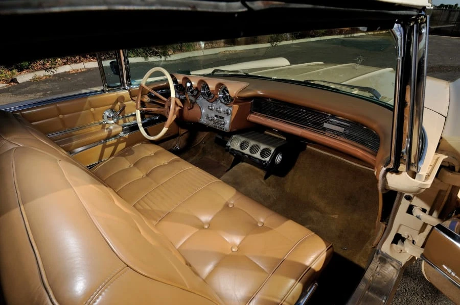 1960 Lincoln Continental 3rd Gen - Image 5 of 12