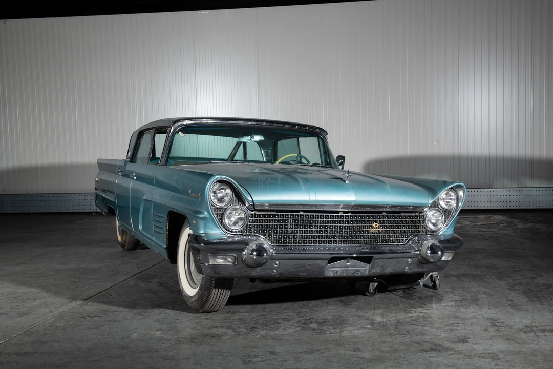 1960 Lincoln Continental 3rd Gen - Image 4 of 31