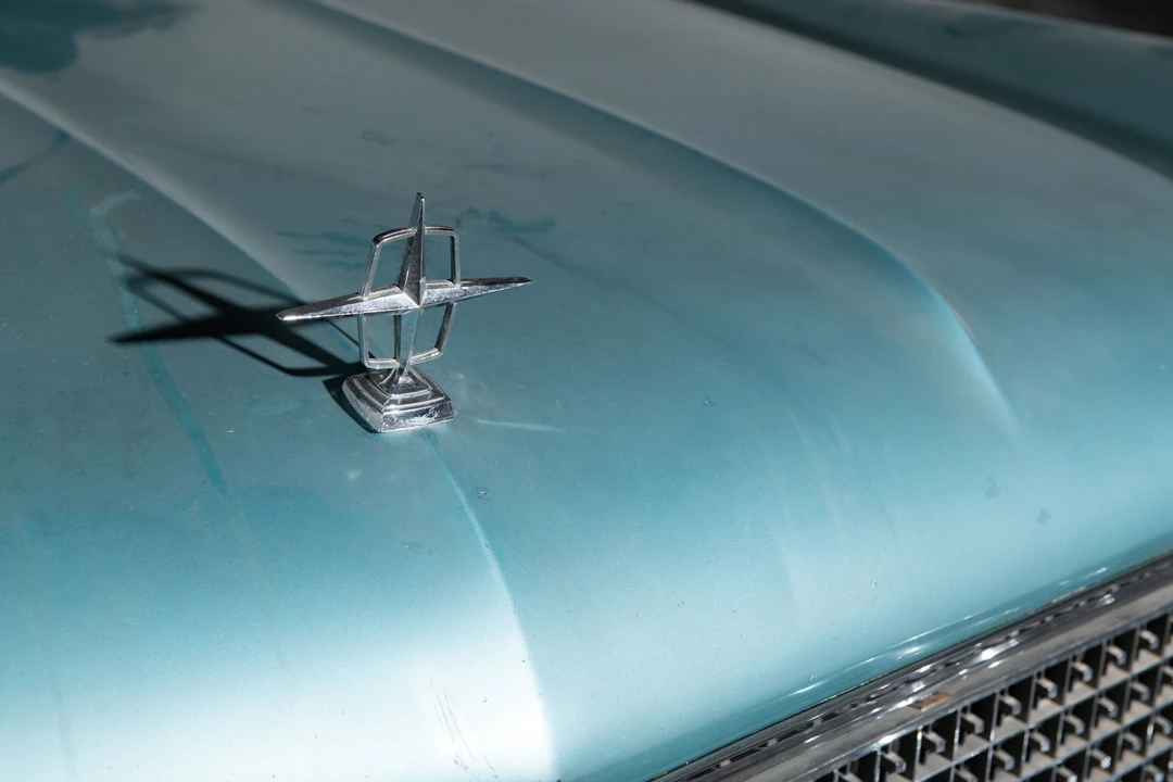 1960 Lincoln Continental 3rd Gen - Image 8 of 31