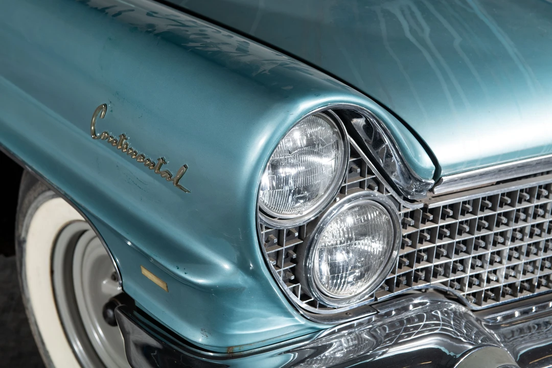 1960 Lincoln Continental 3rd Gen - Image 6 of 31