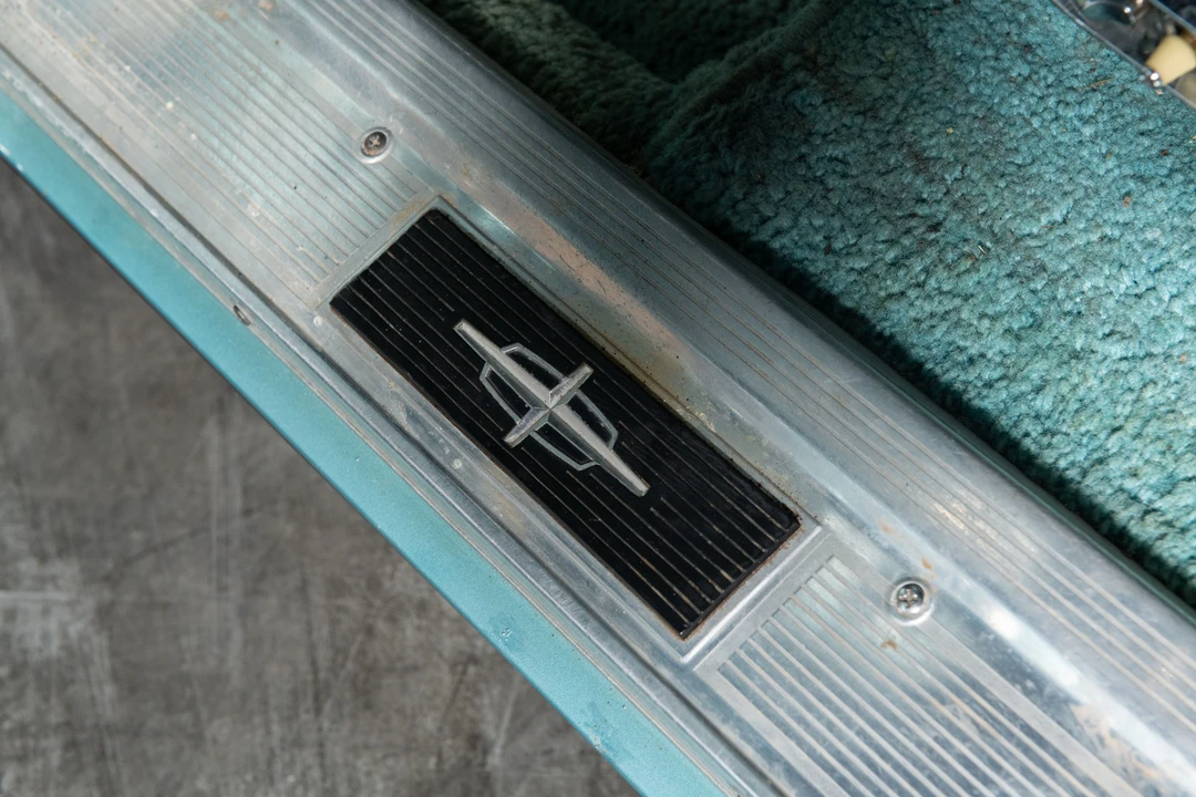 1960 Lincoln Continental 3rd Gen - Image 26 of 31