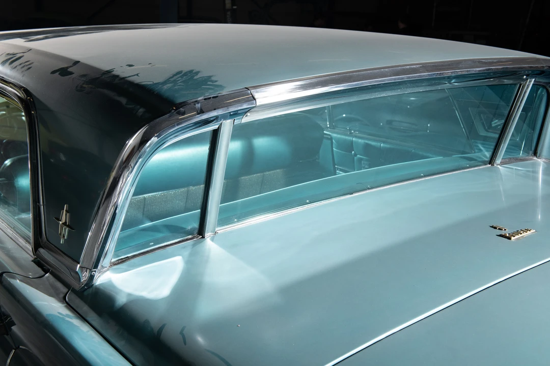 1960 Lincoln Continental 3rd Gen - Image 24 of 31