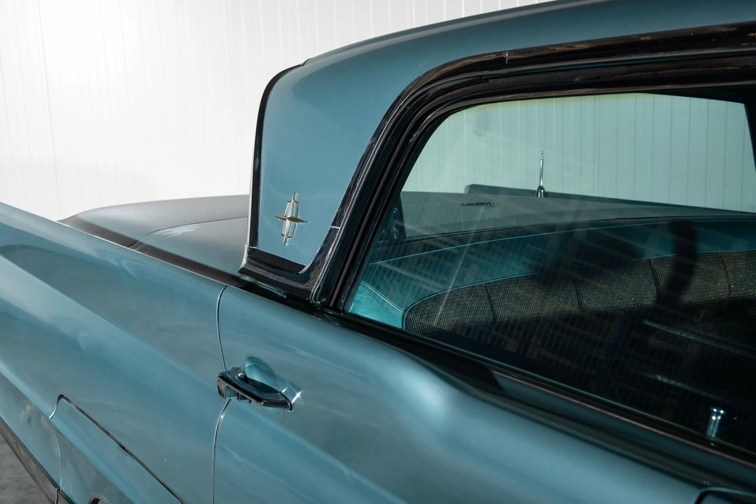 1960 Lincoln Continental 3rd Gen - Image 13 of 31