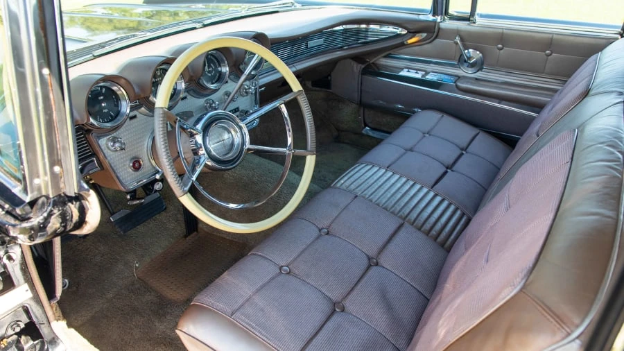 1960 Lincoln Continental Mark Series - Image 4 of 13